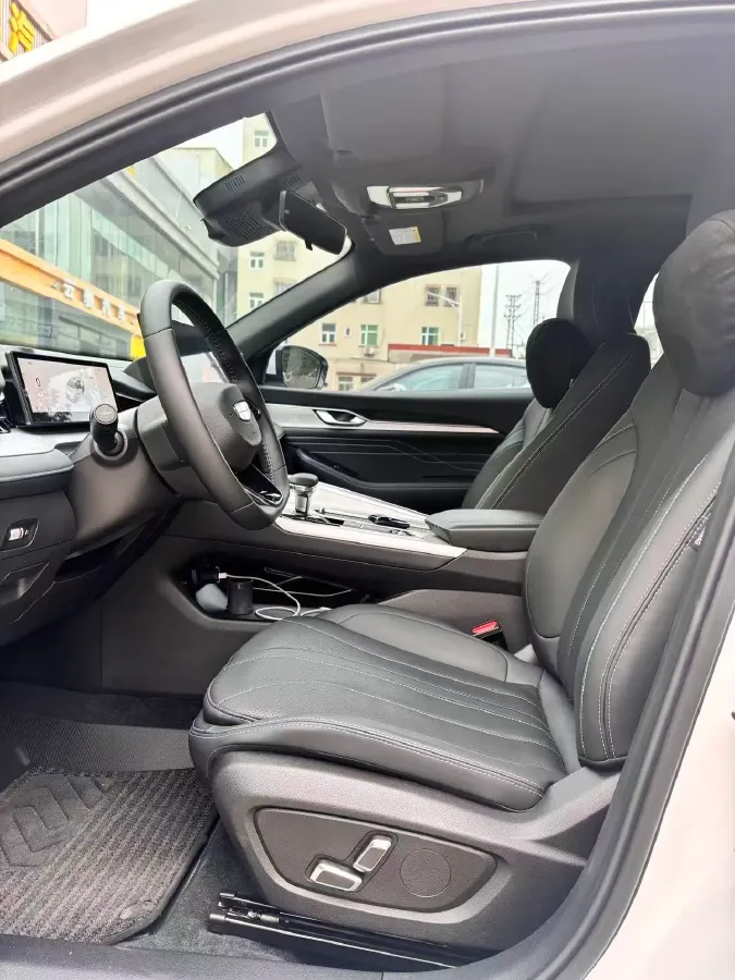 2025 Geely Preface 1.5T 181HP L4 7DCT,autocango,china used car exporter,china ev exporter,chinese used car exporter,chinese used ev exporter