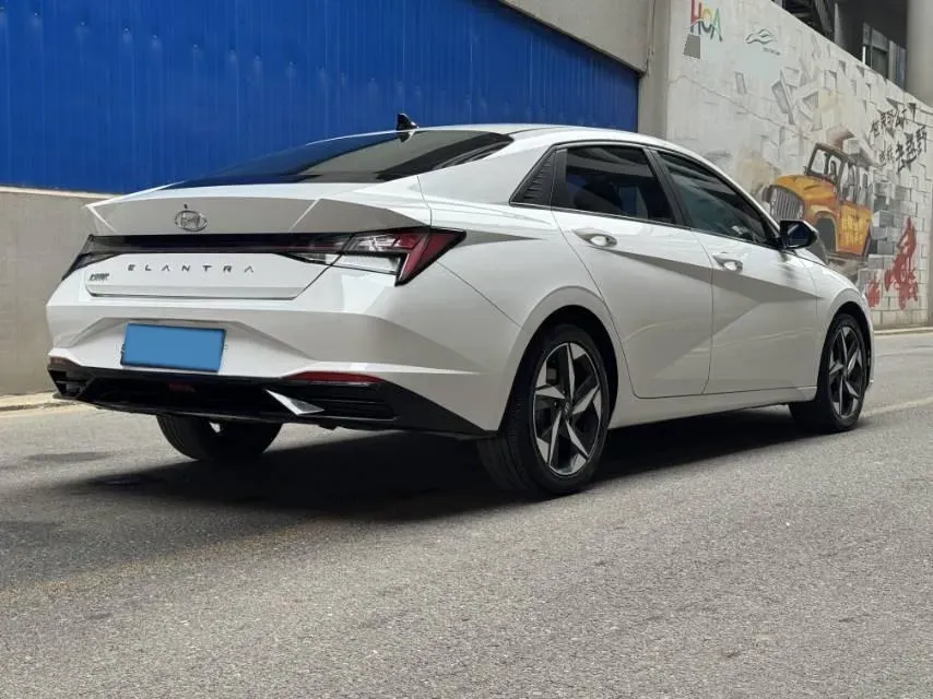 2021 Hyundai Elantra 1.5L 115HP L4 CVT,autocango,china used car exporter,china ev exporter,chinese used car exporter,chinese used ev exporter