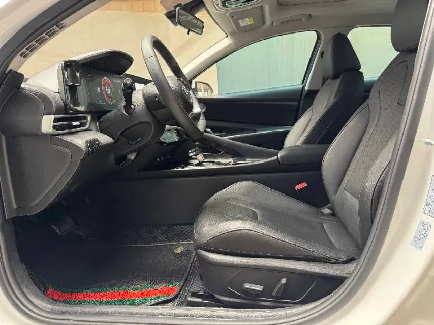 2021 Hyundai Elantra 1.5L 115HP L4 CVT,autocango,china used car exporter,china ev exporter,chinese used car exporter,chinese used ev exporter