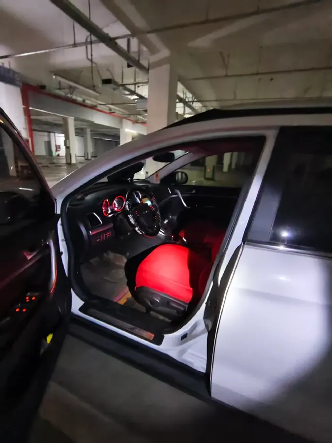 2018 Haval M6 1.5T 150HP L4 6MT,autocango,china used car exporter,china ev exporter,chinese used car exporter,chinese used ev exporter