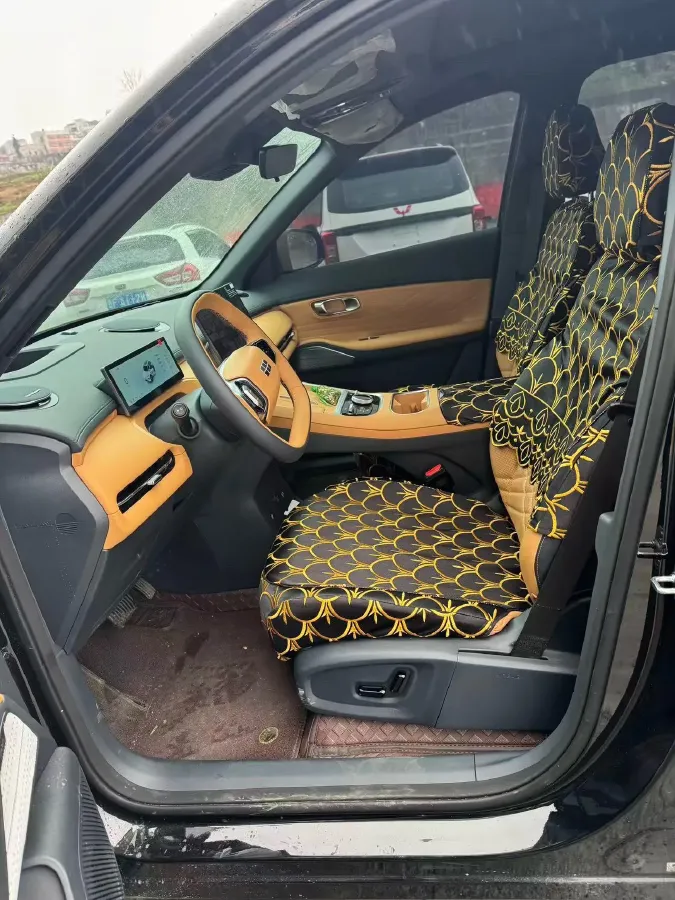 2025 LanDian E5 PLUS 1.5L 95HP L4 E-CVT PHEV 25KWH,autocango,china used car exporter,china ev exporter,chinese used car exporter,chinese used ev exporter