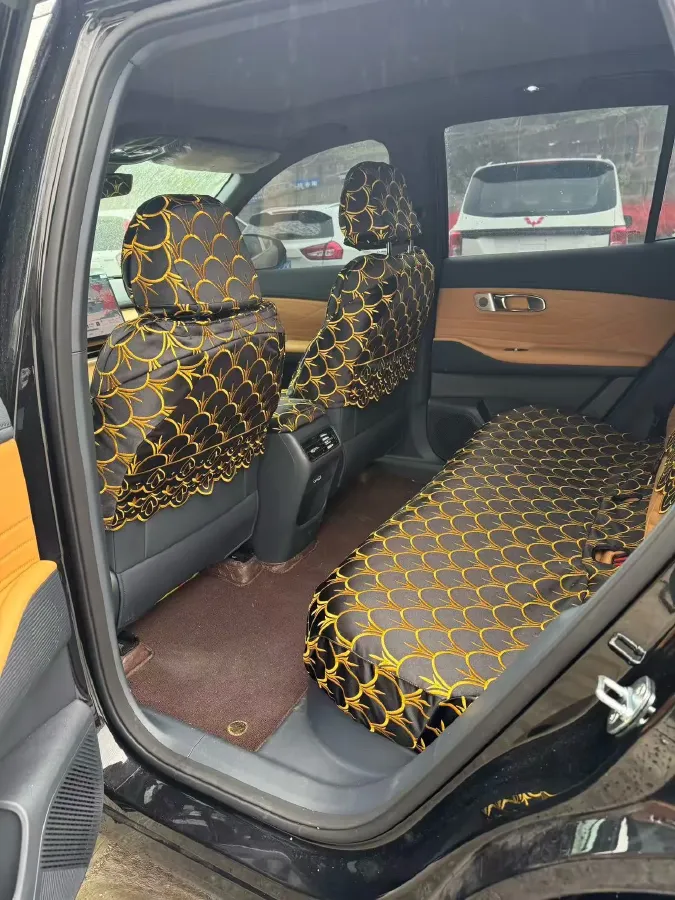 2025 LanDian E5 PLUS 1.5L 95HP L4 E-CVT PHEV 25KWH,autocango,china used car exporter,china ev exporter,chinese used car exporter,chinese used ev exporter