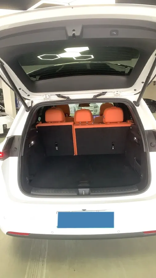 2024 Li L6 Range Extended 154HP L4 REEV 36.8KWH,autocango,china used car exporter,china ev exporter,chinese used car exporter,chinese used ev exporter