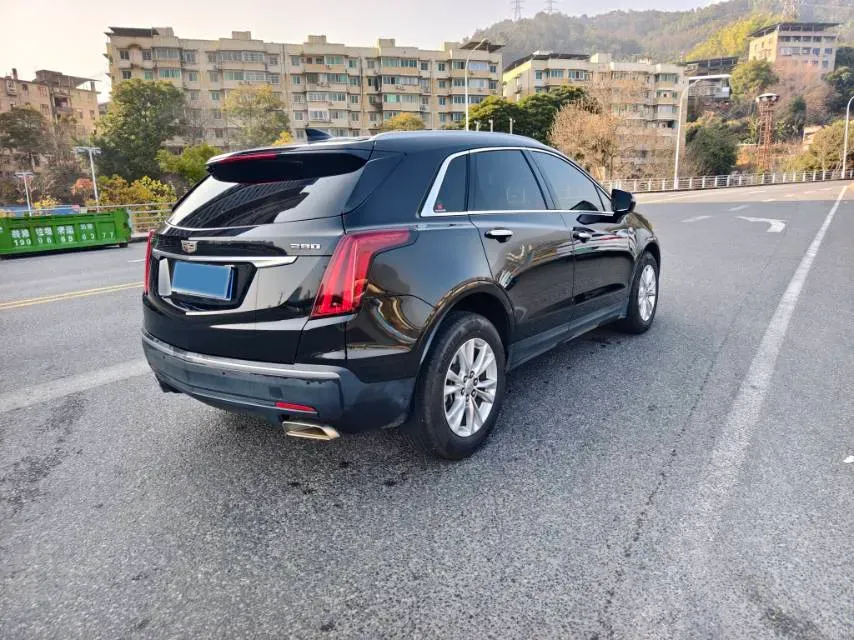2021 Cadillac XT5 2.0T 237HP L4 9AT,autocango,china used car exporter,china ev exporter,chinese used car exporter,chinese used ev exporter