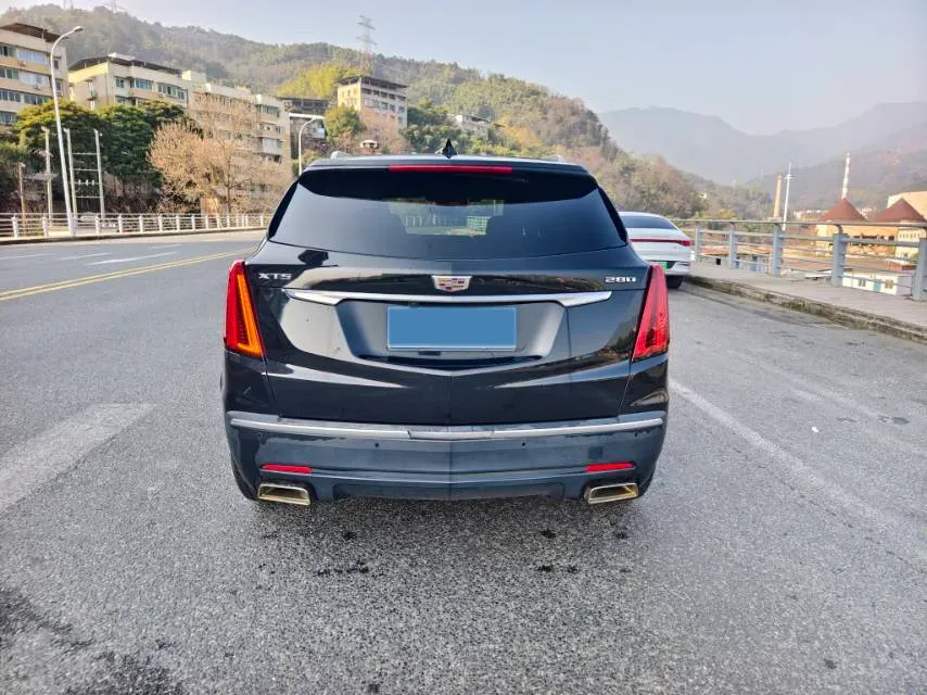 2021 Cadillac XT5 2.0T 237HP L4 9AT,autocango,china used car exporter,china ev exporter,chinese used car exporter,chinese used ev exporter