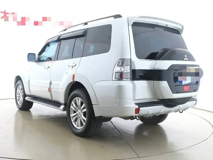 2017 Mercedes-Benz C Class 2.0T 184HP L4 7AT,autocango,china used car exporter,china ev exporter,chinese used car exporter,chinese used ev exporter