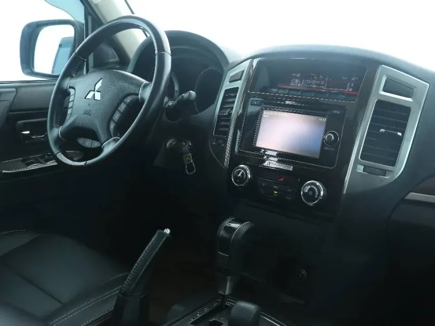 2017 Mercedes-Benz C Class 2.0T 184HP L4 7AT,autocango,china used car exporter,china ev exporter,chinese used car exporter,chinese used ev exporter