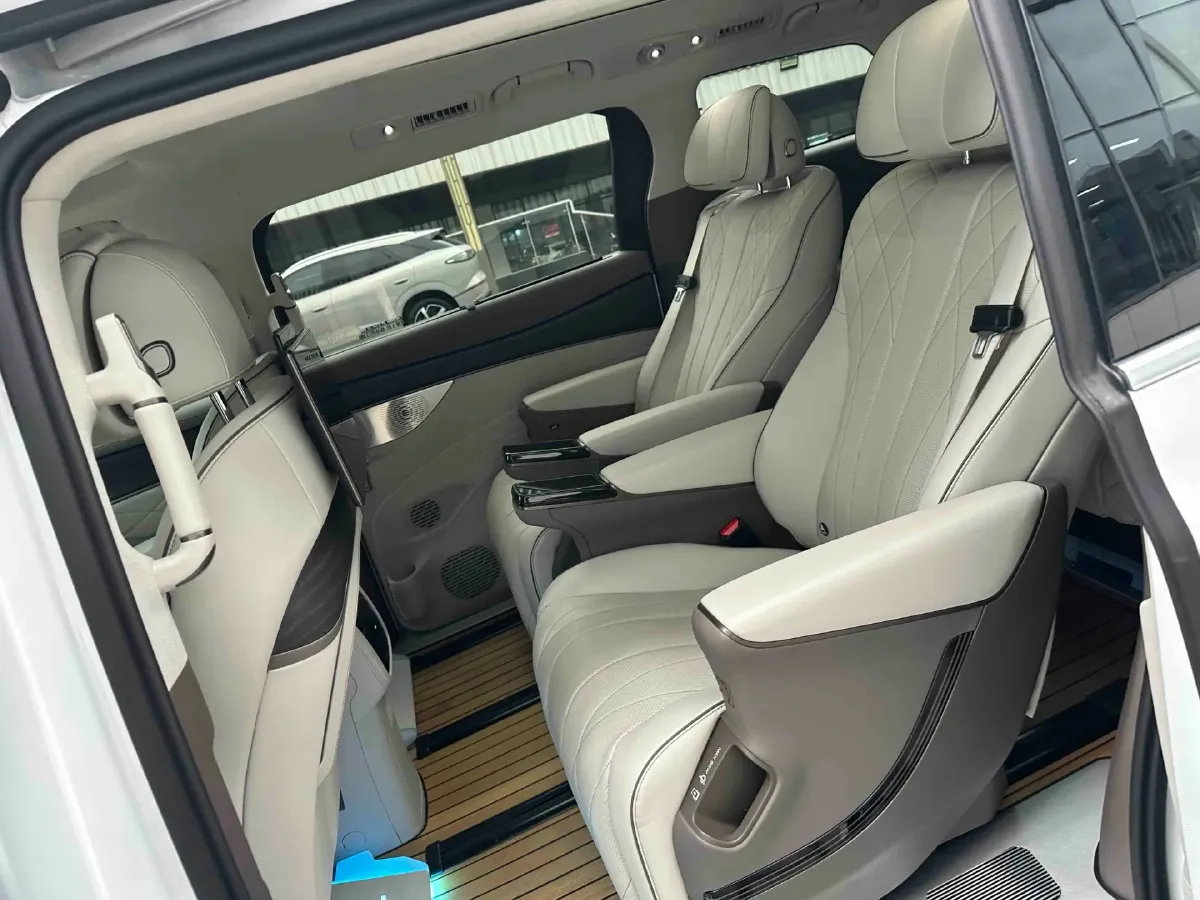 2024 Denza D9 1.5T 139HP L4 E-CVT PHEV 40KWH,autocango,china used car exporter,china ev exporter,chinese used car exporter,chinese used ev exporter