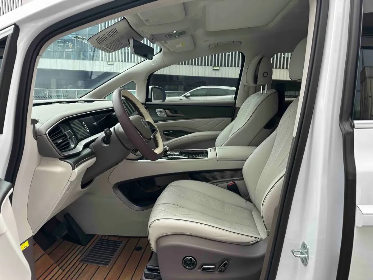 2024 Denza D9 1.5T 139HP L4 E-CVT PHEV 40KWH,autocango,china used car exporter,china ev exporter,chinese used car exporter,chinese used ev exporter