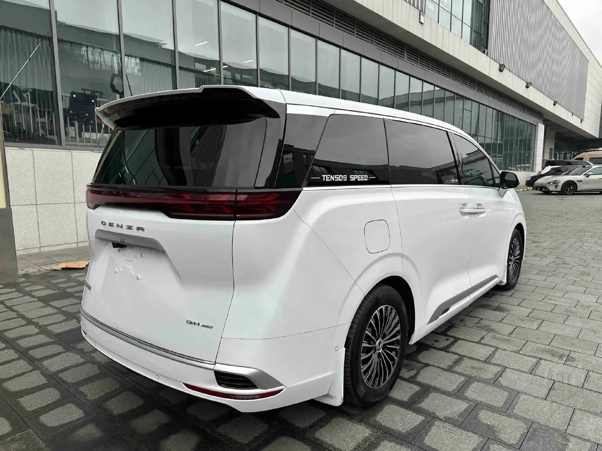 2024 Denza D9 1.5T 139HP L4 E-CVT PHEV 40KWH,autocango,china used car exporter,china ev exporter,chinese used car exporter,chinese used ev exporter