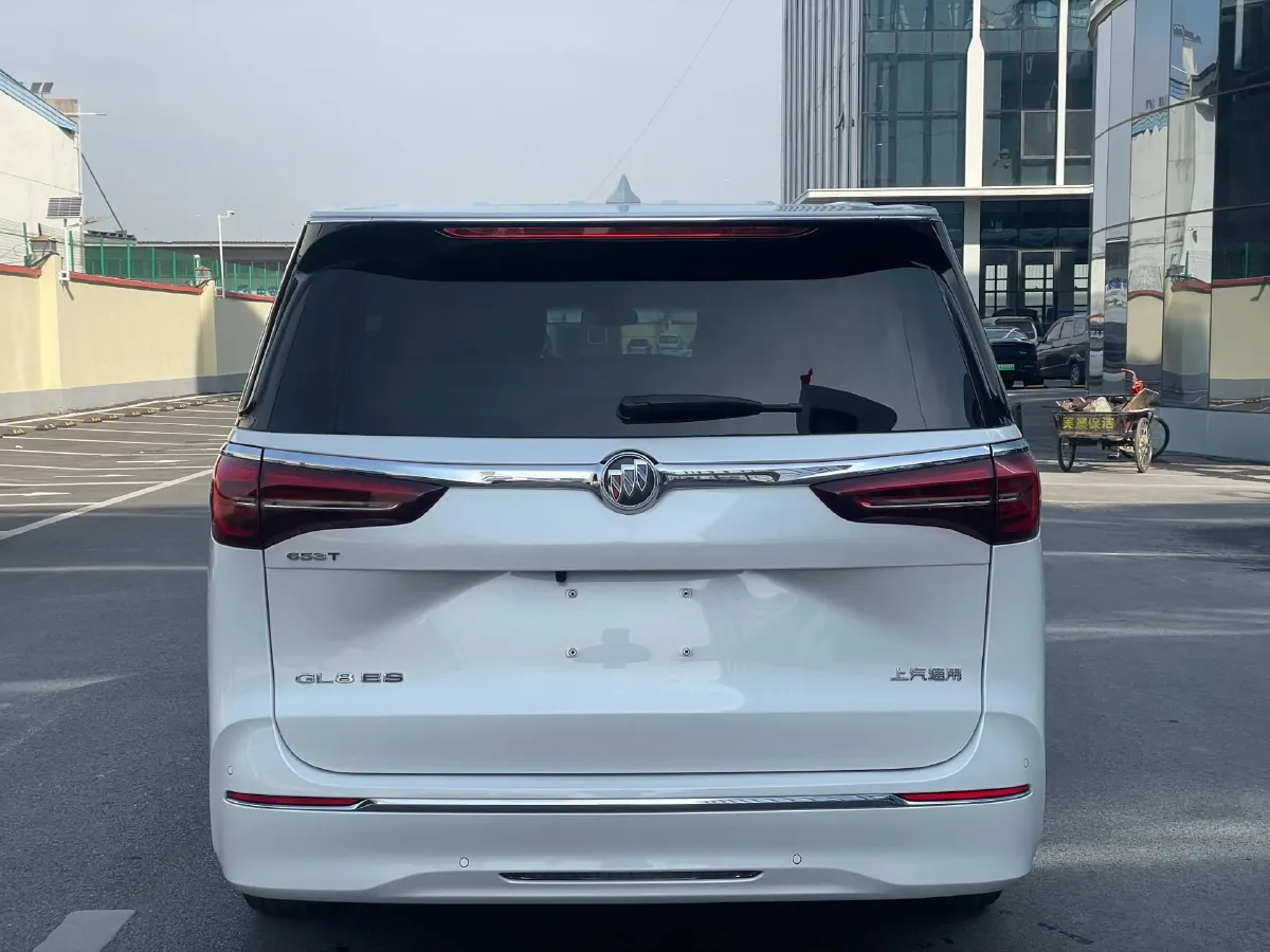 2023 Buick GL8 2.0T 237HP L4 9AT,autocango,china used car exporter,china ev exporter,chinese used car exporter,chinese used ev exporter