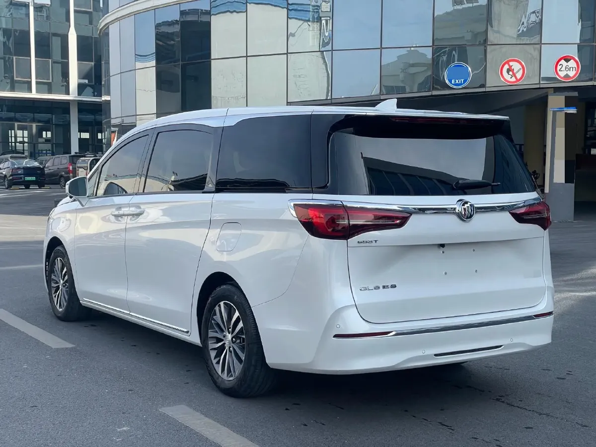 2023 Buick GL8 2.0T 237HP L4 9AT,autocango,china used car exporter,china ev exporter,chinese used car exporter,chinese used ev exporter