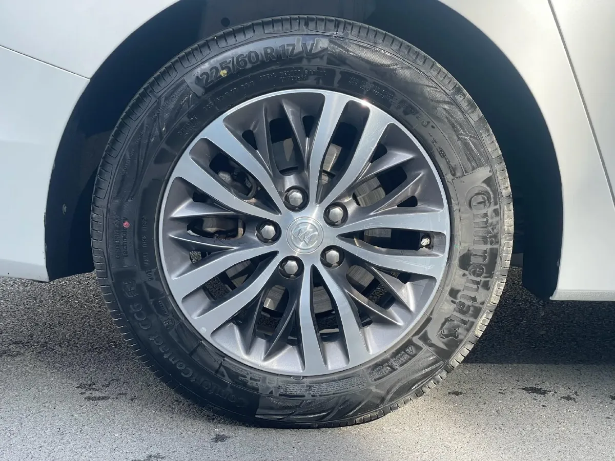 2023 Buick GL8 2.0T 237HP L4 9AT,autocango,china used car exporter,china ev exporter,chinese used car exporter,chinese used ev exporter