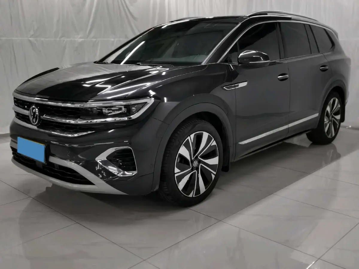 2023 Volkswagen Talagon 2.0T 220HP L4 7DCT