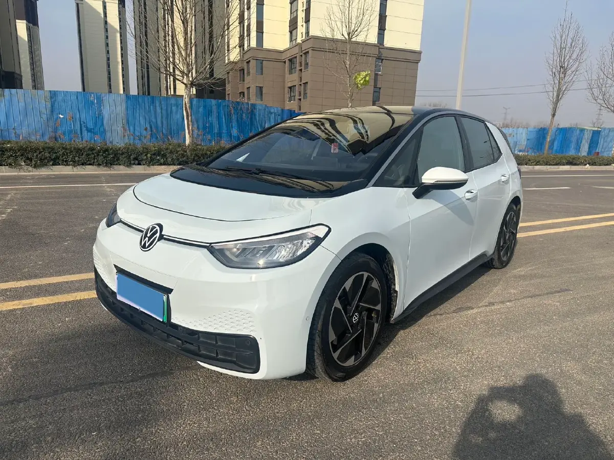 2023 Volkswagen ID.3 BEV 52.8KWH