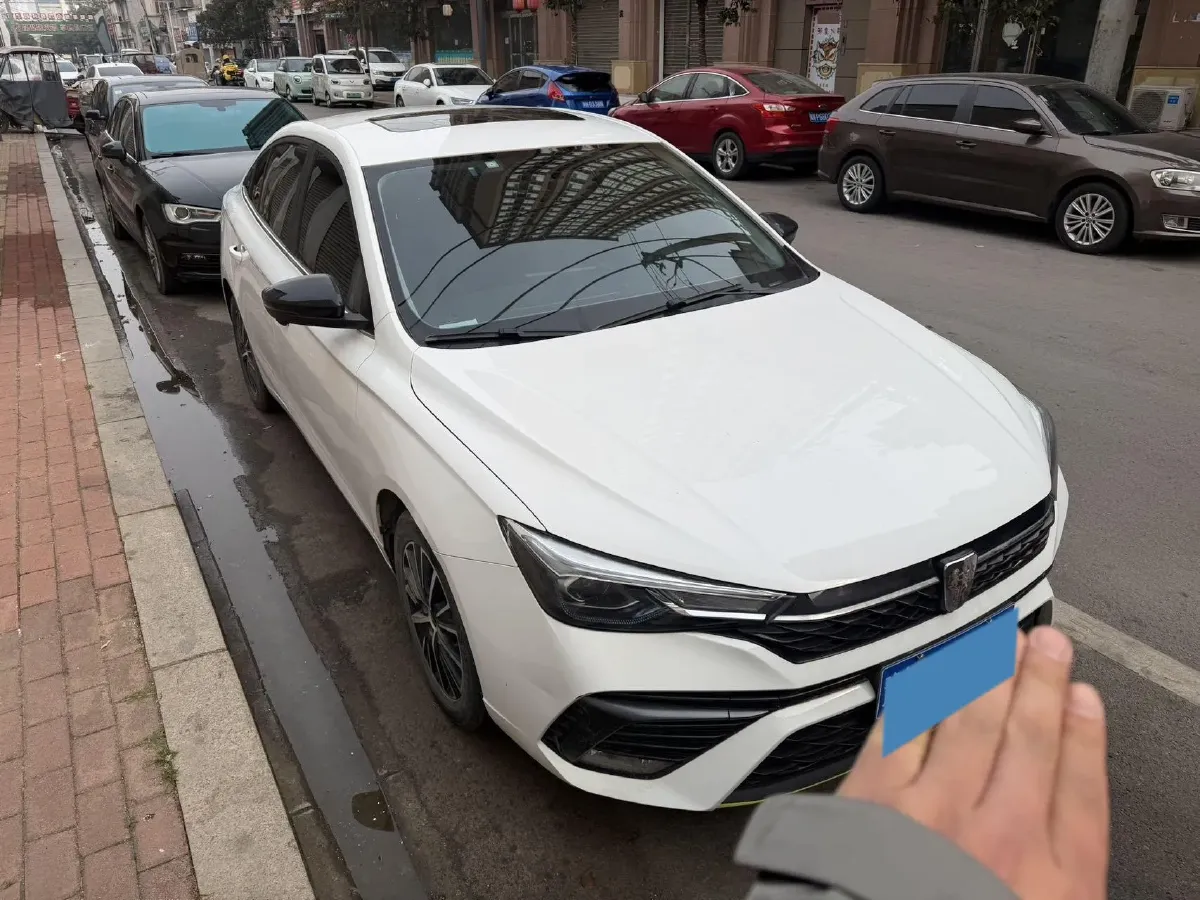 2021 Roewe i5 1.5L 120HP L4 CVT,autocango,china used car exporter,china ev exporter,chinese used car exporter,chinese used ev exporter