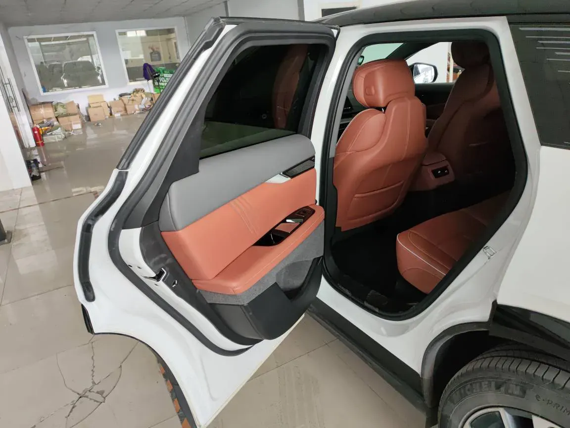 2024 Cadillac OPTIQ BEV 79.7KWH,autocango,china used car exporter,china ev exporter,chinese used car exporter,chinese used ev exporter