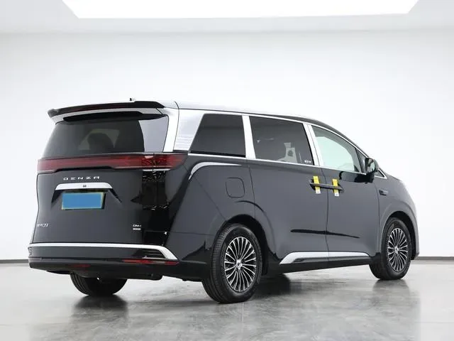 2025 Denza D9 1.5T 156HP L4 E-CVT PHEV 40KWH,autocango,china used car exporter,china ev exporter,chinese used car exporter,chinese used ev exporter