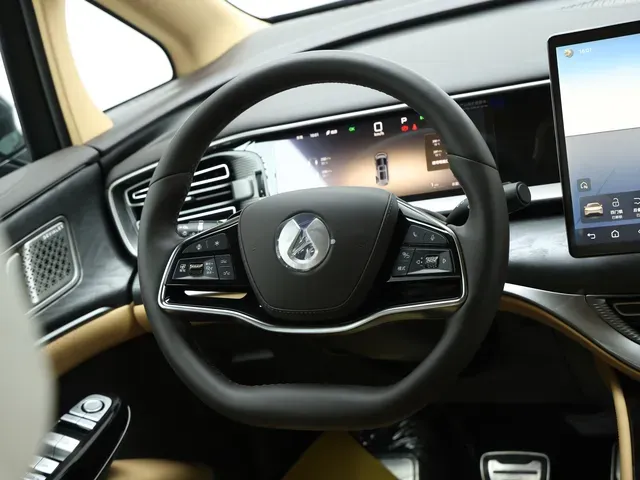 2025 Denza D9 1.5T 156HP L4 E-CVT PHEV 40KWH,autocango,china used car exporter,china ev exporter,chinese used car exporter,chinese used ev exporter