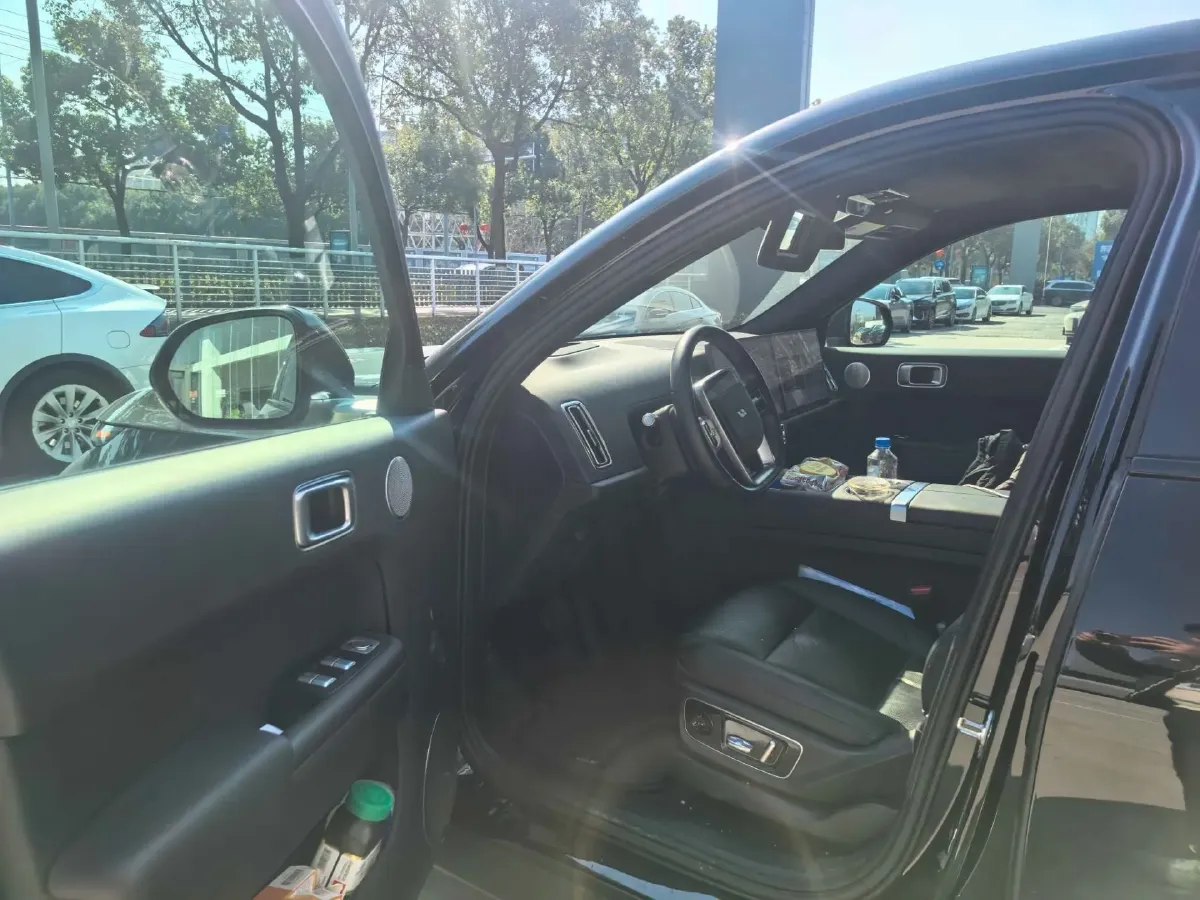 2023 Li L7 Range Extended 154HP REEV 40.9KWH,autocango,china used car exporter,china ev exporter,chinese used car exporter,chinese used ev exporter