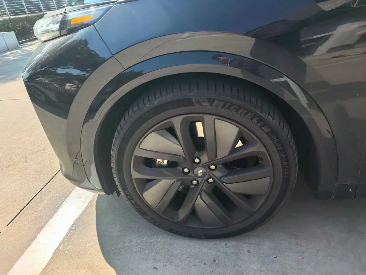 2023 Li L7 Range Extended 154HP REEV 40.9KWH,autocango,china used car exporter,china ev exporter,chinese used car exporter,chinese used ev exporter