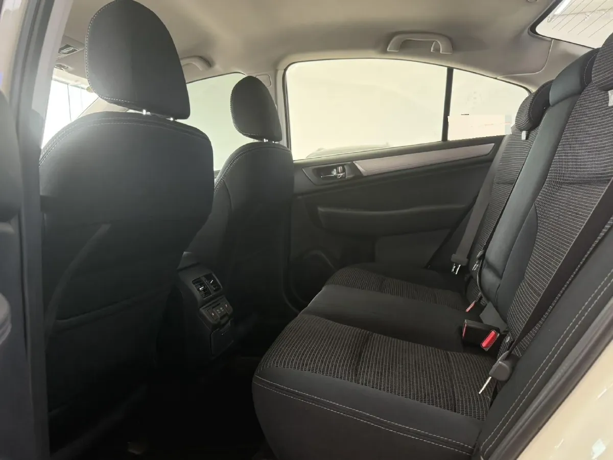 2020 Subaru Legacy 2.5L 175HP H4 CVT,autocango,china used car exporter,china ev exporter,chinese used car exporter,chinese used ev exporter