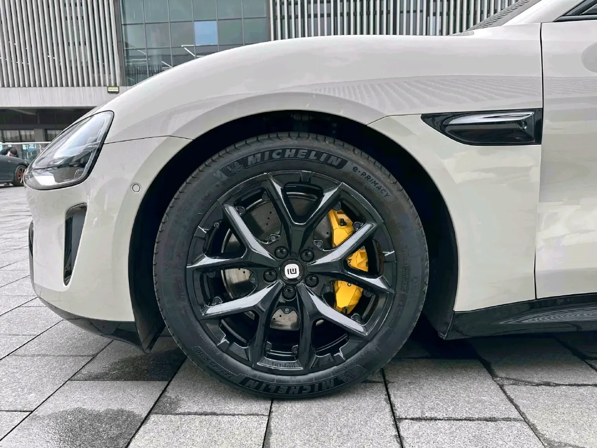 2024 MI SU7 BEV 101KWH,autocango,china used car exporter,china ev exporter,chinese used car exporter,chinese used ev exporter