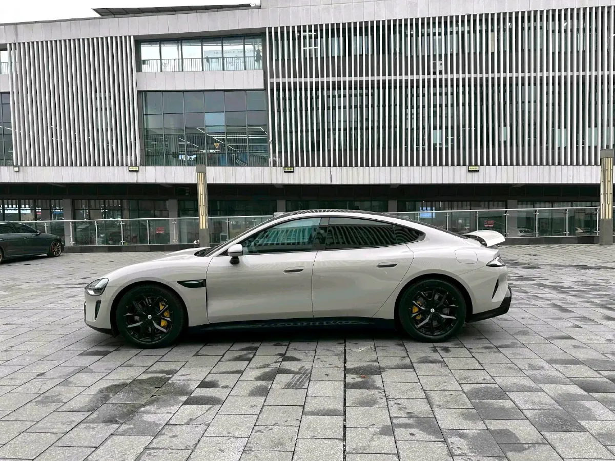 2024 MI SU7 BEV 101KWH,autocango,china used car exporter,china ev exporter,chinese used car exporter,chinese used ev exporter