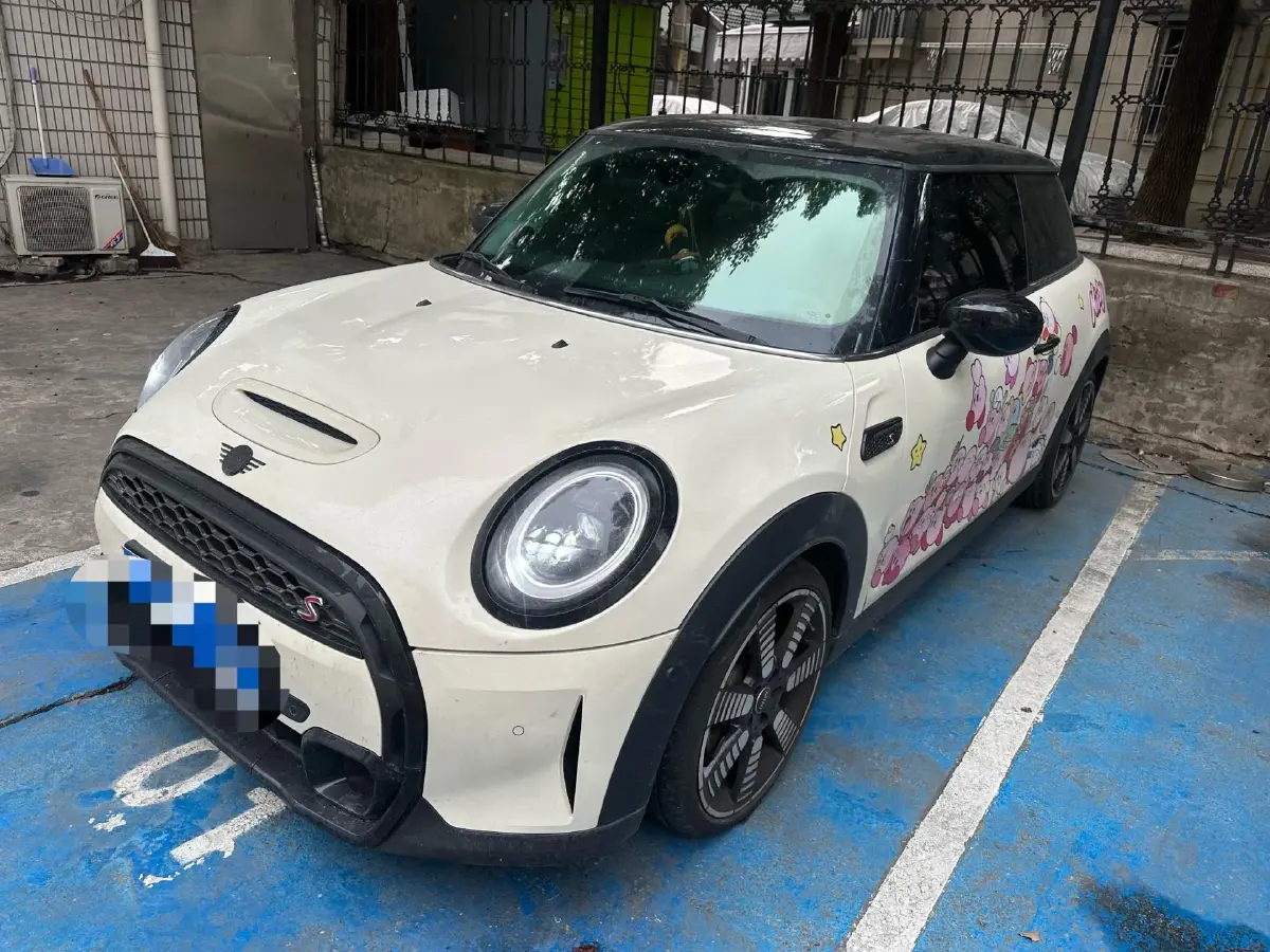 2023 MINI MINI 2.0T 178HP L4 7DCT