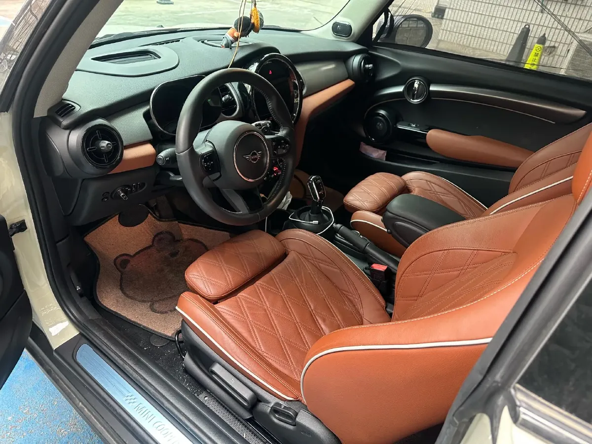 2023 MINI MINI 2.0T 178HP L4 7DCT,autocango,china used car exporter,china ev exporter,chinese used car exporter,chinese used ev exporter