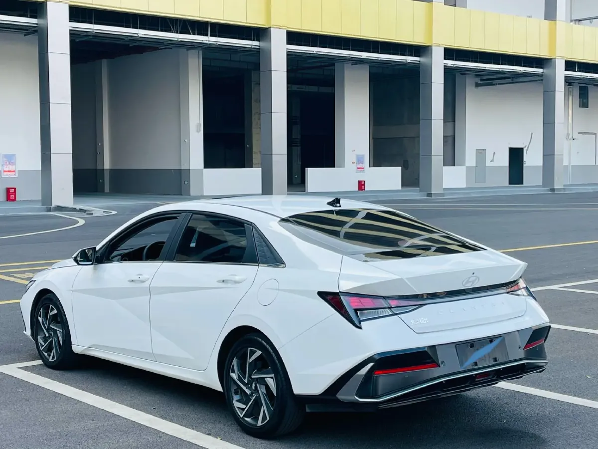 2023 Hyundai Elantra 1.5L 115HP L4 CVT,autocango,china used car exporter,china ev exporter,chinese used car exporter,chinese used ev exporter