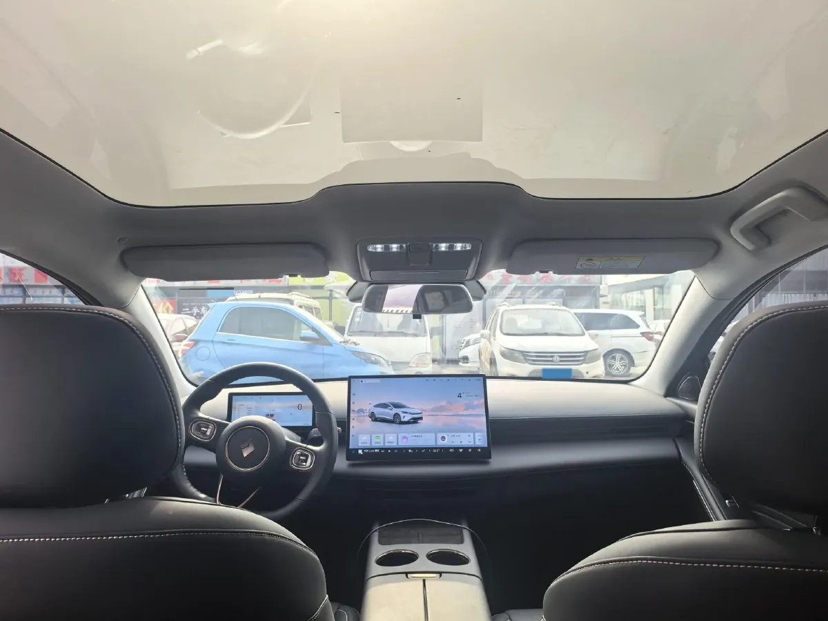 2025 BaoJun XiangJing 1.5T 143HP L4 1DHT PHEV,autocango,china used car exporter,china ev exporter,chinese used car exporter,chinese used ev exporter