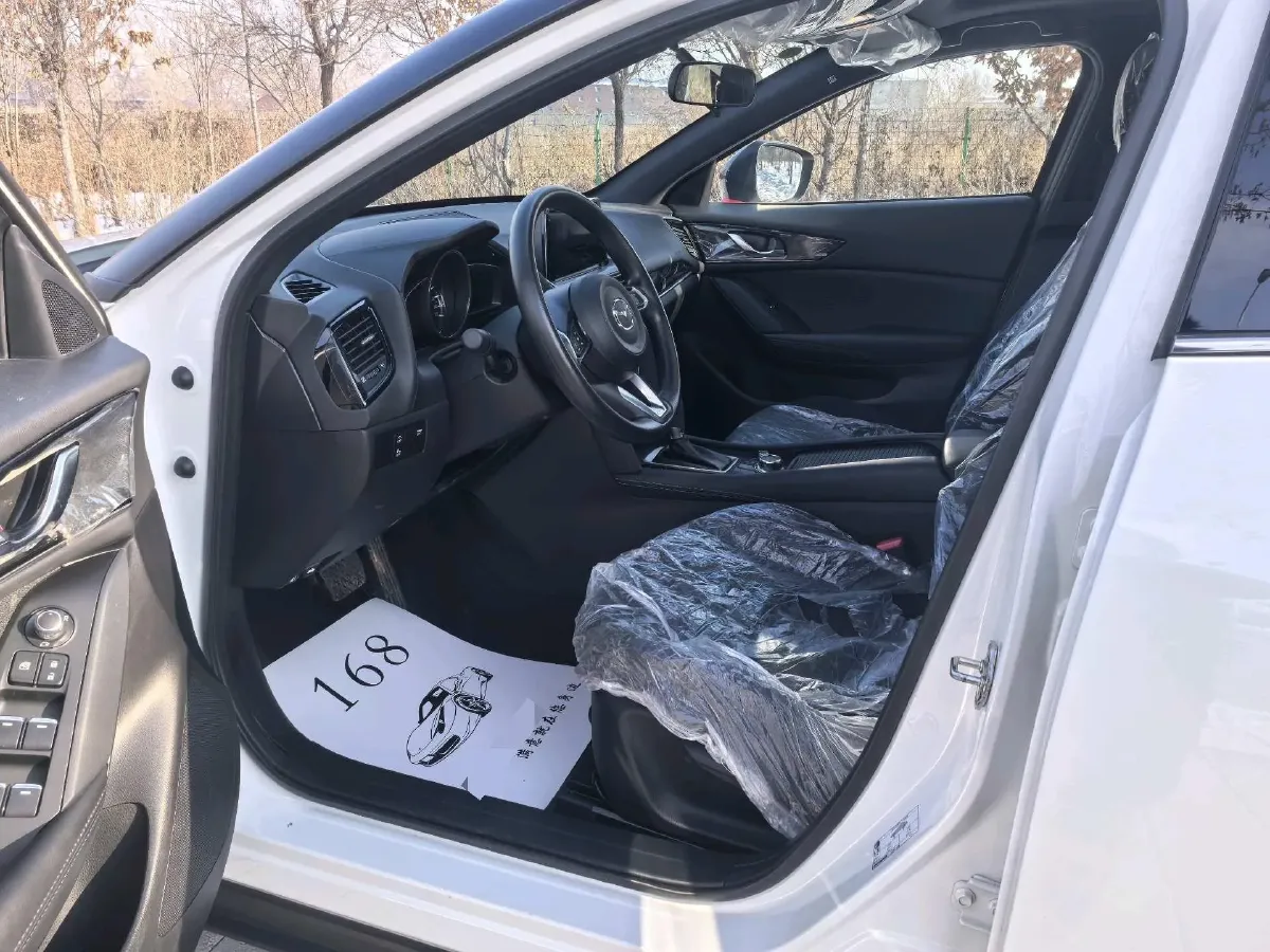 2021 Mazda CX-4 2.0L 158HP L4 6AT,autocango,china used car exporter,china ev exporter,chinese used car exporter,chinese used ev exporter