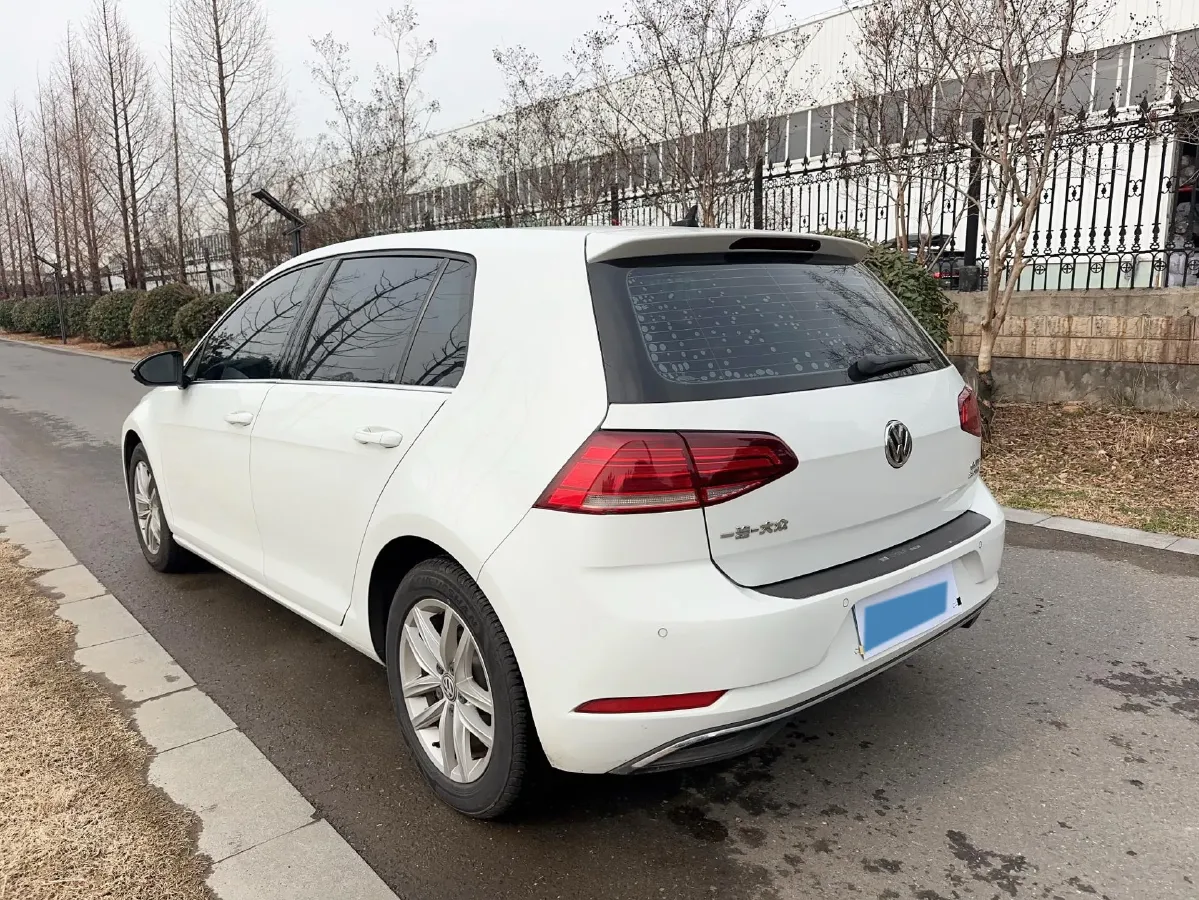 2019 Brilliance Auto V7 1.8T 231HP L4 7DCT,autocango,china used car exporter,china ev exporter,chinese used car exporter,chinese used ev exporter