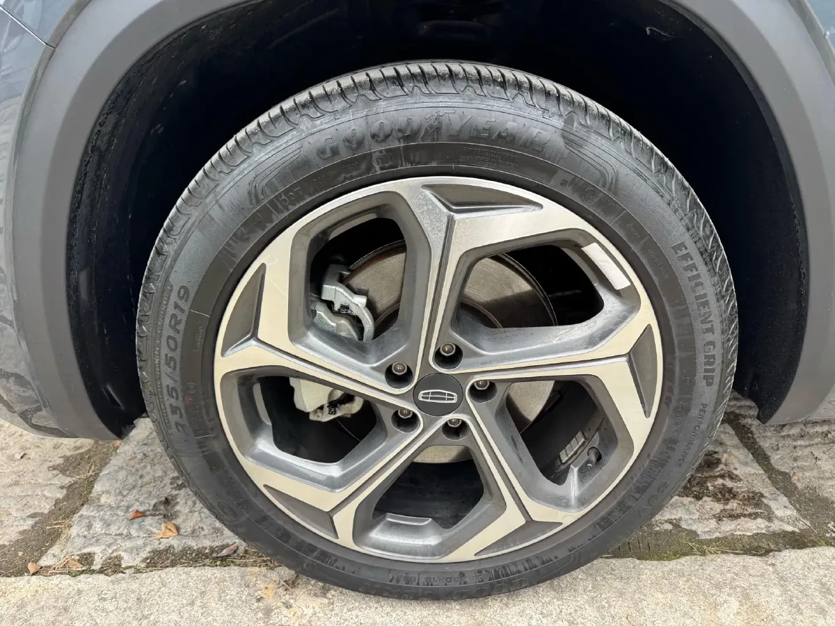 2024 Geely Monjaro 2.0T 238HP L4 8AT,autocango,china used car exporter,china ev exporter,chinese used car exporter,chinese used ev exporter