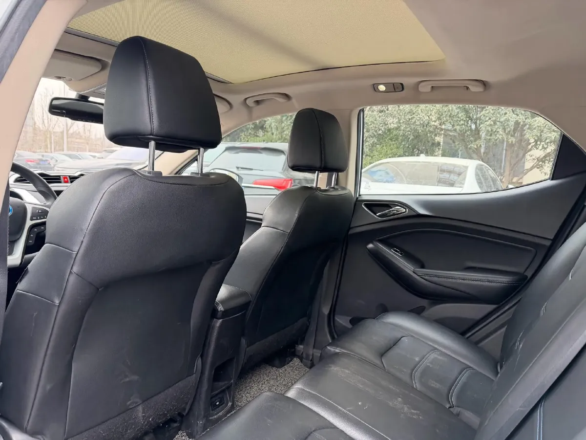 2018 BYD Yuan BEV 42KWH,autocango,china used car exporter,china ev exporter,chinese used car exporter,chinese used ev exporter