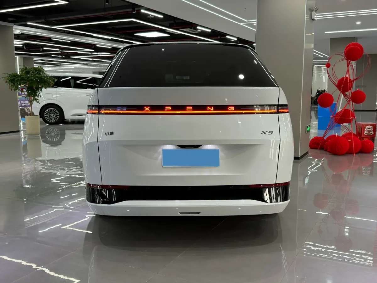 2025 Xpeng X9 BEV,autocango,china used car exporter,china ev exporter,chinese used car exporter,chinese used ev exporter