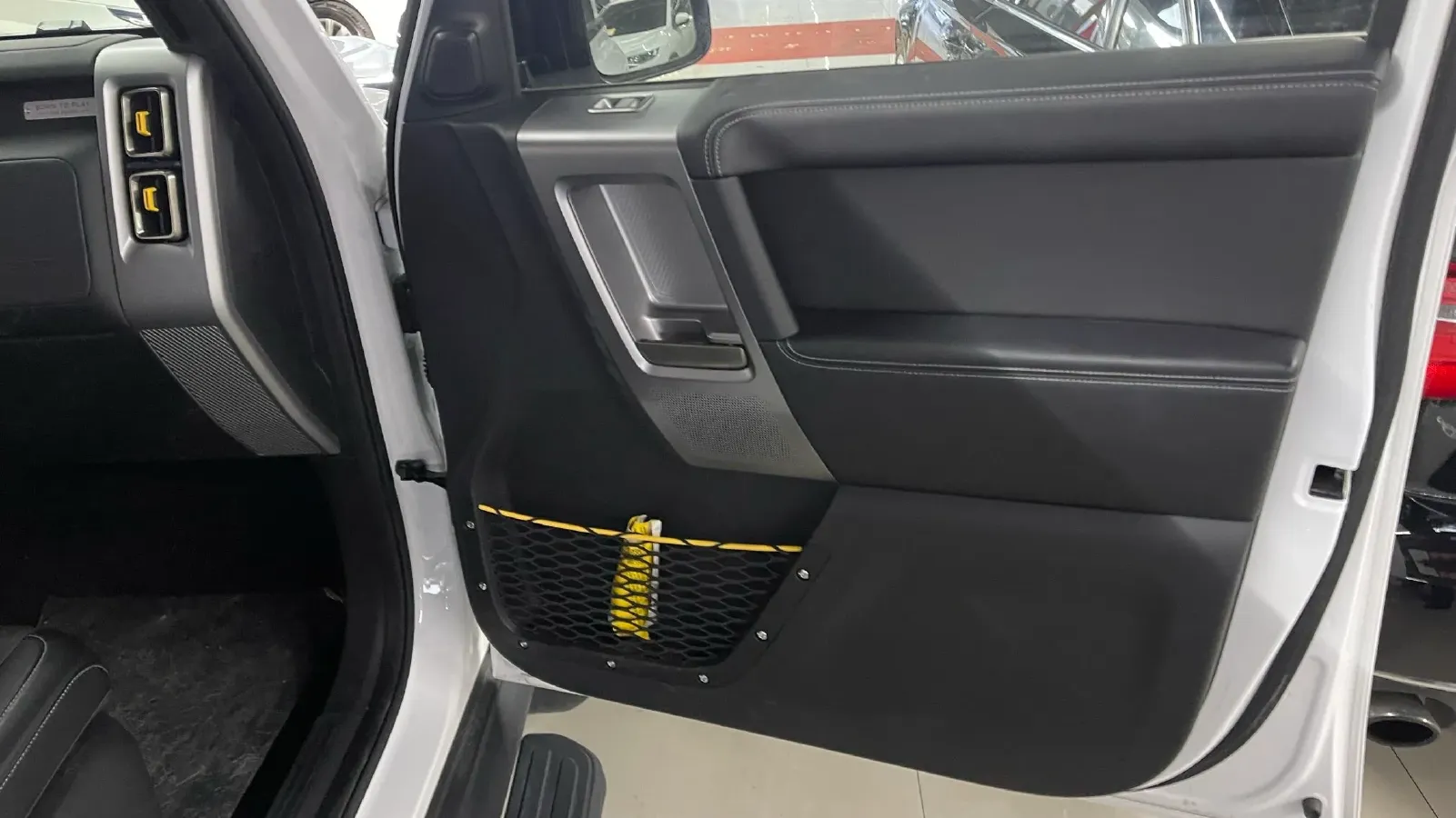 2025 Yufeng Auto Golden Warehouse BEV,autocango,china used car exporter,china ev exporter,chinese used car exporter,chinese used ev exporter