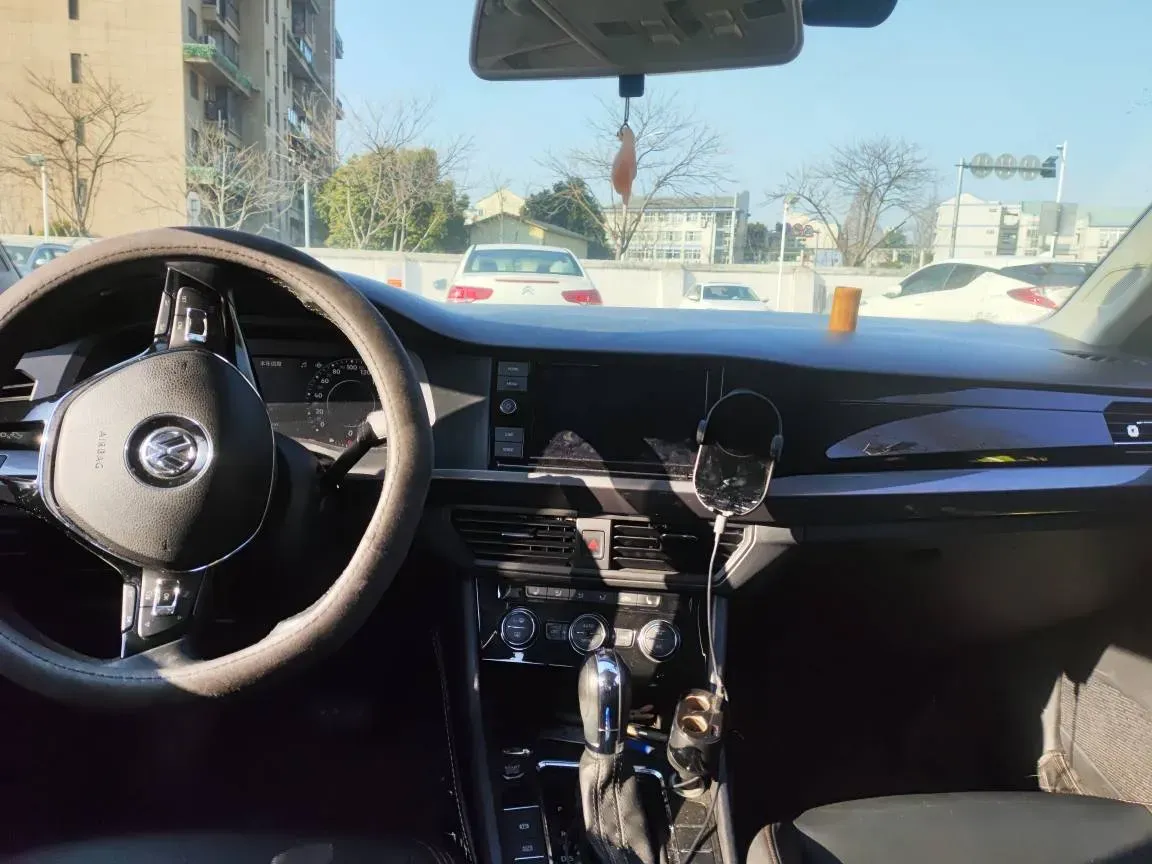 2019 Roewe RX5 MAX 2.0T 231HP L4 6DCT,autocango,china used car exporter,china ev exporter,chinese used car exporter,chinese used ev exporter