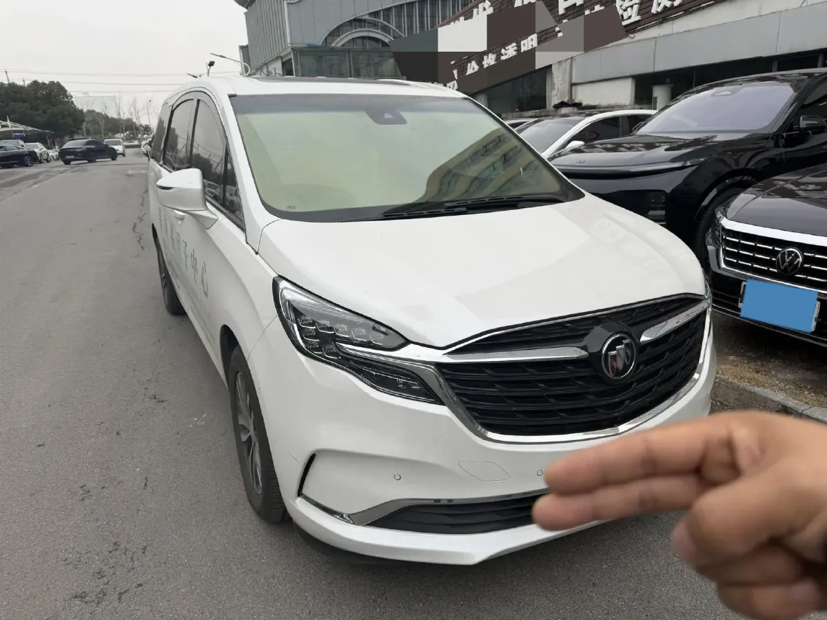 2020 Buick GL8 2.0T 237HP L4 9AT,autocango,china used car exporter,china ev exporter,chinese used car exporter,chinese used ev exporter