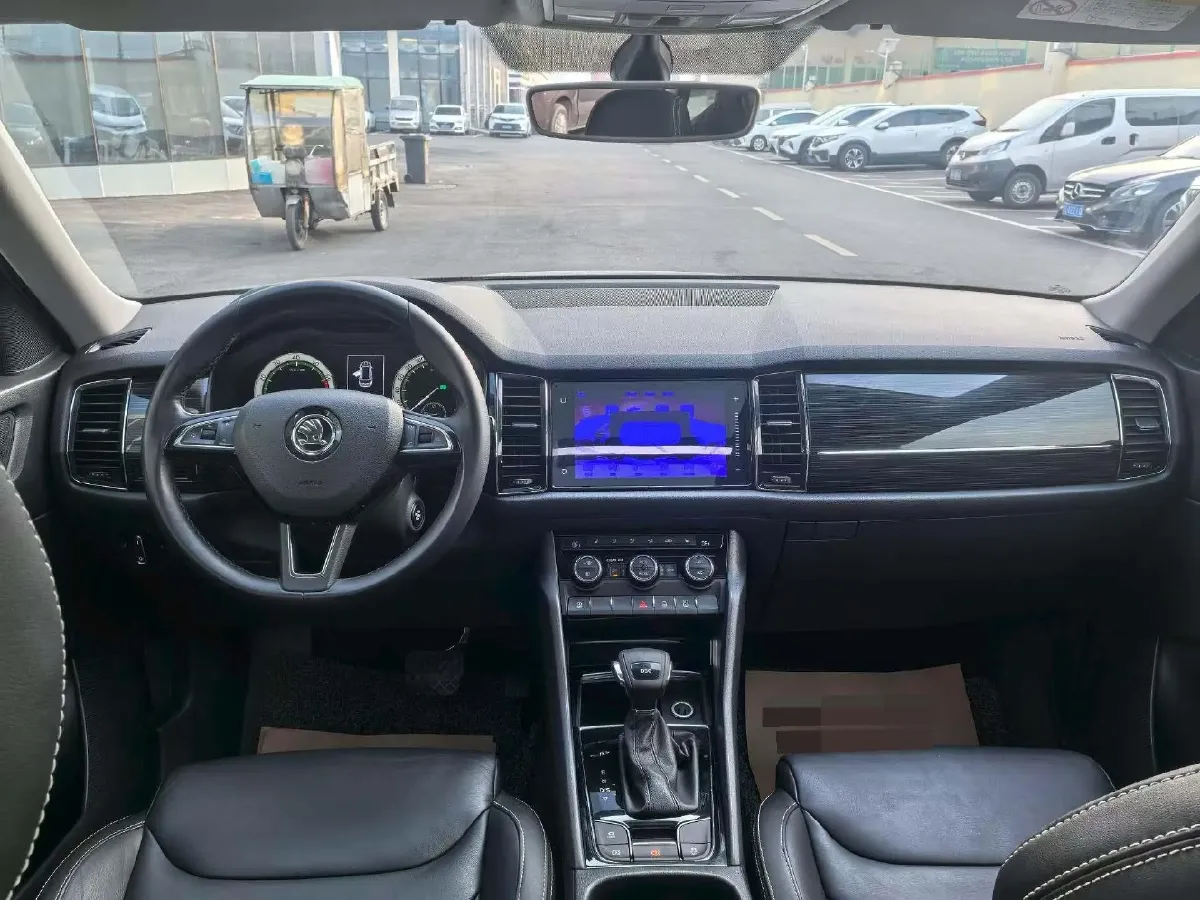 2018 Skoda Kodiak 2.0T 186HP L4 7DCT,autocango,china used car exporter,china ev exporter,chinese used car exporter,chinese used ev exporter