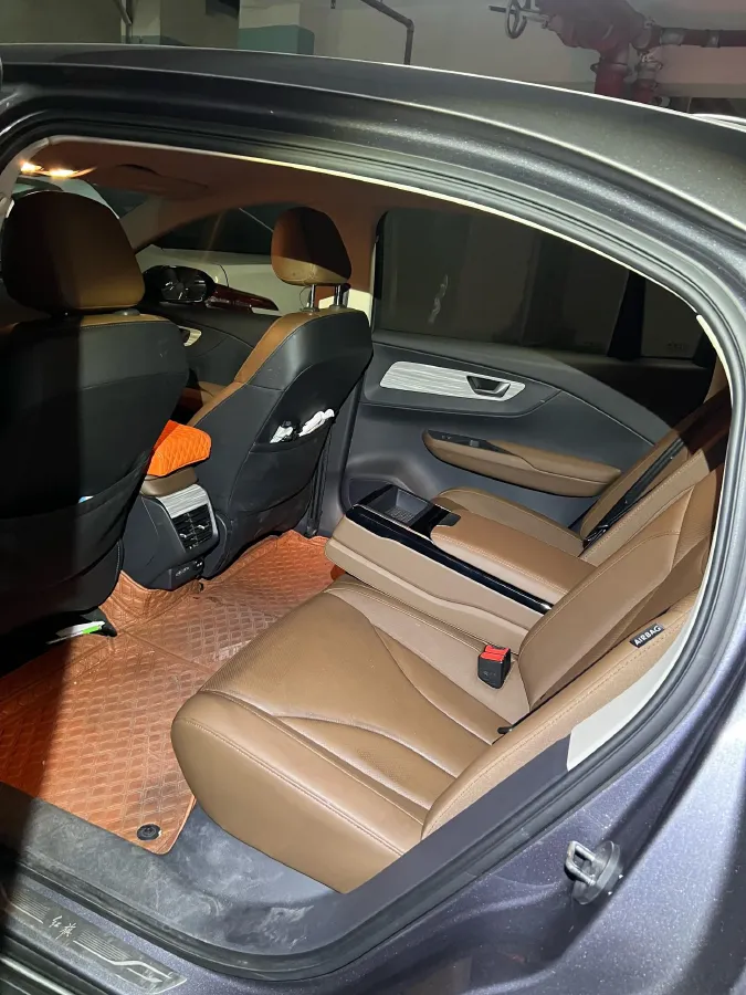 2023 HongQi E-QM5 BEV 82KWH,autocango,china used car exporter,china ev exporter,chinese used car exporter,chinese used ev exporter