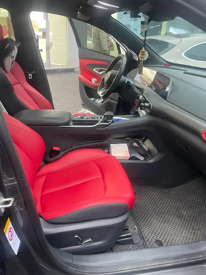 2020 ChangAn UNI-T 1.5T 180HP L4 7DCT,autocango,china used car exporter,china ev exporter,chinese used car exporter,chinese used ev exporter