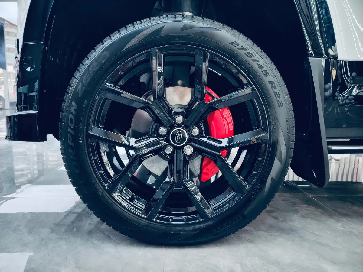 2024 Land Rover Defender 3.0T 400HP L6 8AT,autocango,china used car exporter,china ev exporter,chinese used car exporter,chinese used ev exporter