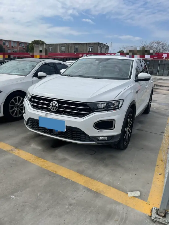 2019 Volkswagen T-Roc 1.4T 150HP L4 7DCT