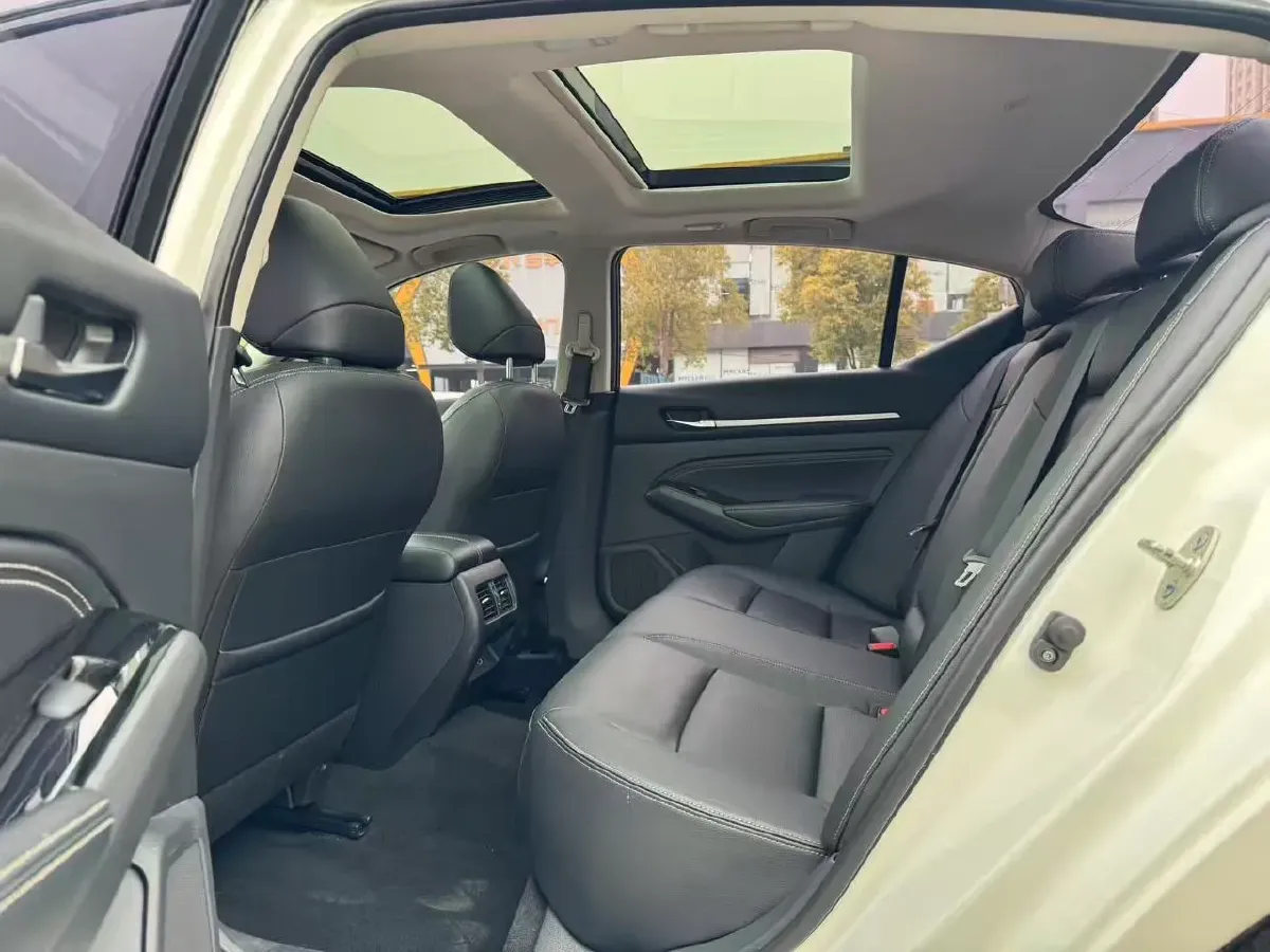 2021 Nissan Teana 2.0T 243HP L4 CVT,autocango,china used car exporter,china ev exporter,chinese used car exporter,chinese used ev exporter