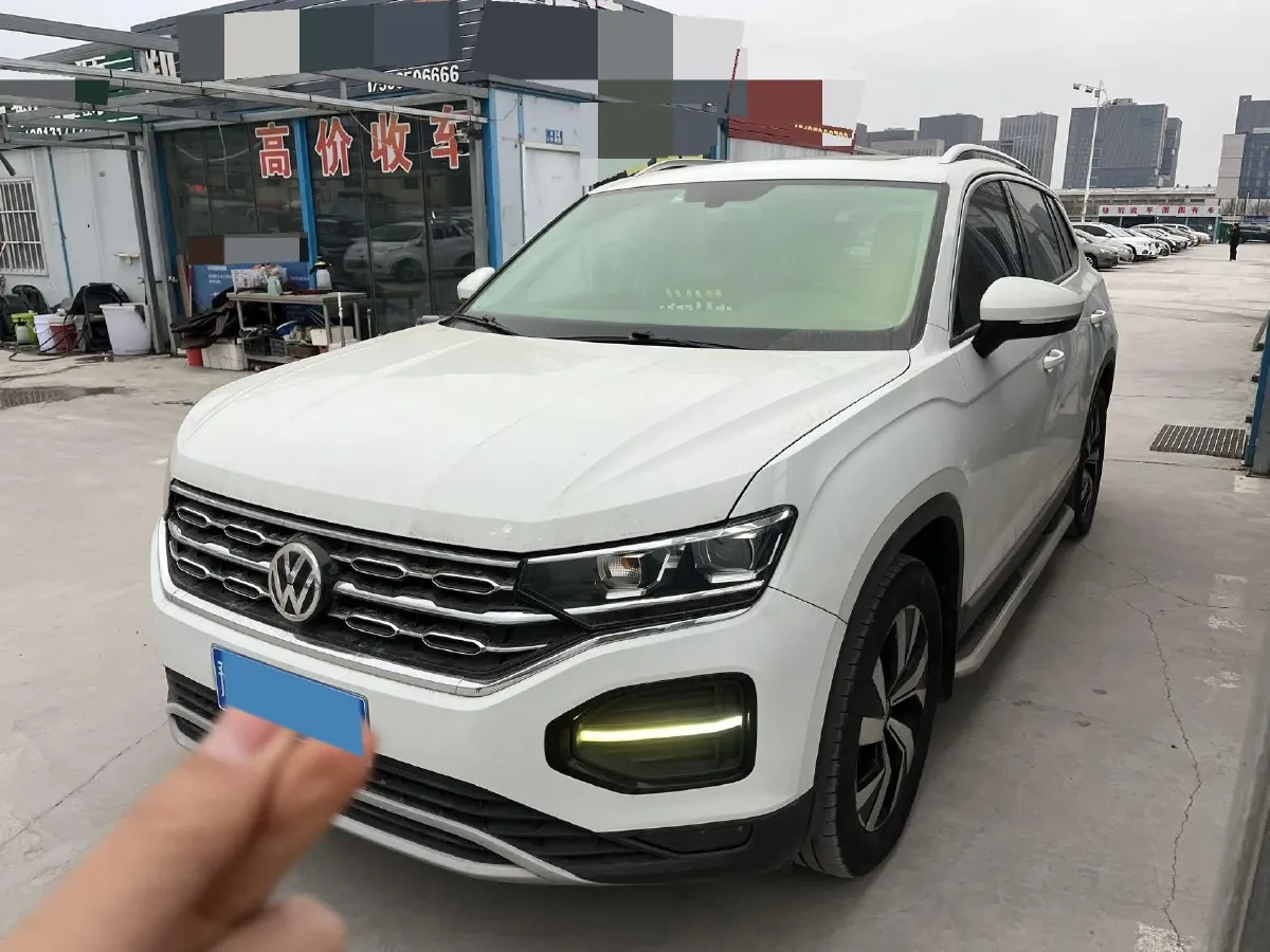 2019 Jeep Cherokee 2.0T 234HP L4 9AT,autocango,china used car exporter,china ev exporter,chinese used car exporter,chinese used ev exporter