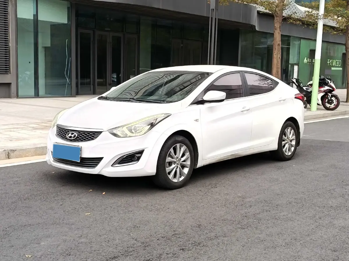 2016 Hyundai Elantra 1.6L 128HP L4 6AT