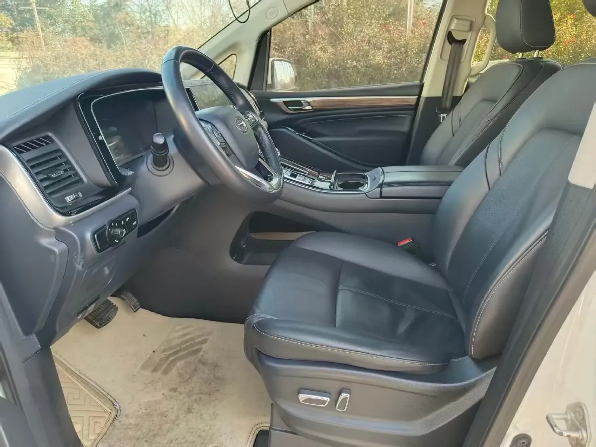 2021 GAC Trumpchi M8 2.0T 252HP L4 8AT,autocango,china used car exporter,china ev exporter,chinese used car exporter,chinese used ev exporter