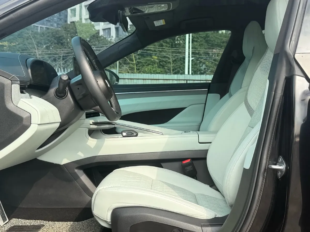 2024 Zeekr 001 BEV 95KWH,autocango,china used car exporter,china ev exporter,chinese used car exporter,chinese used ev exporter